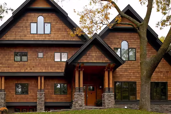 reddish-brown-wood-siding-css1c7ekxx-31_600